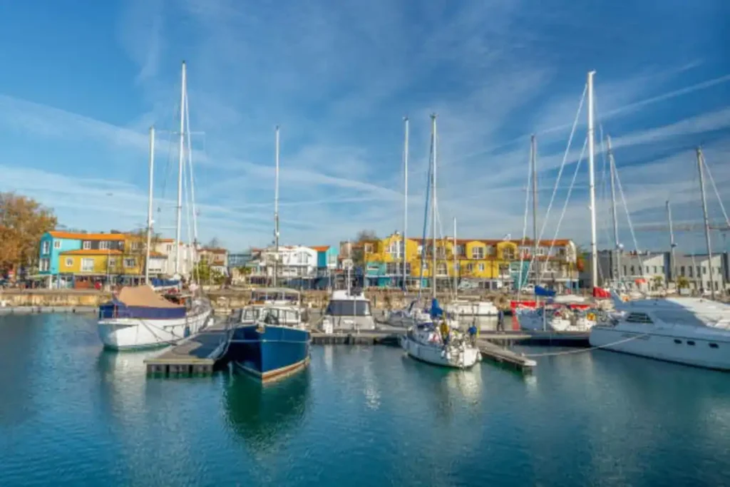 La Rochelle port - Locations de vacances Conciergerie 1936